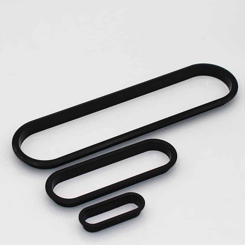 Furniture Hardware Accessories - قطعتان من غطاء فتحة الكابلات البلاستيكي