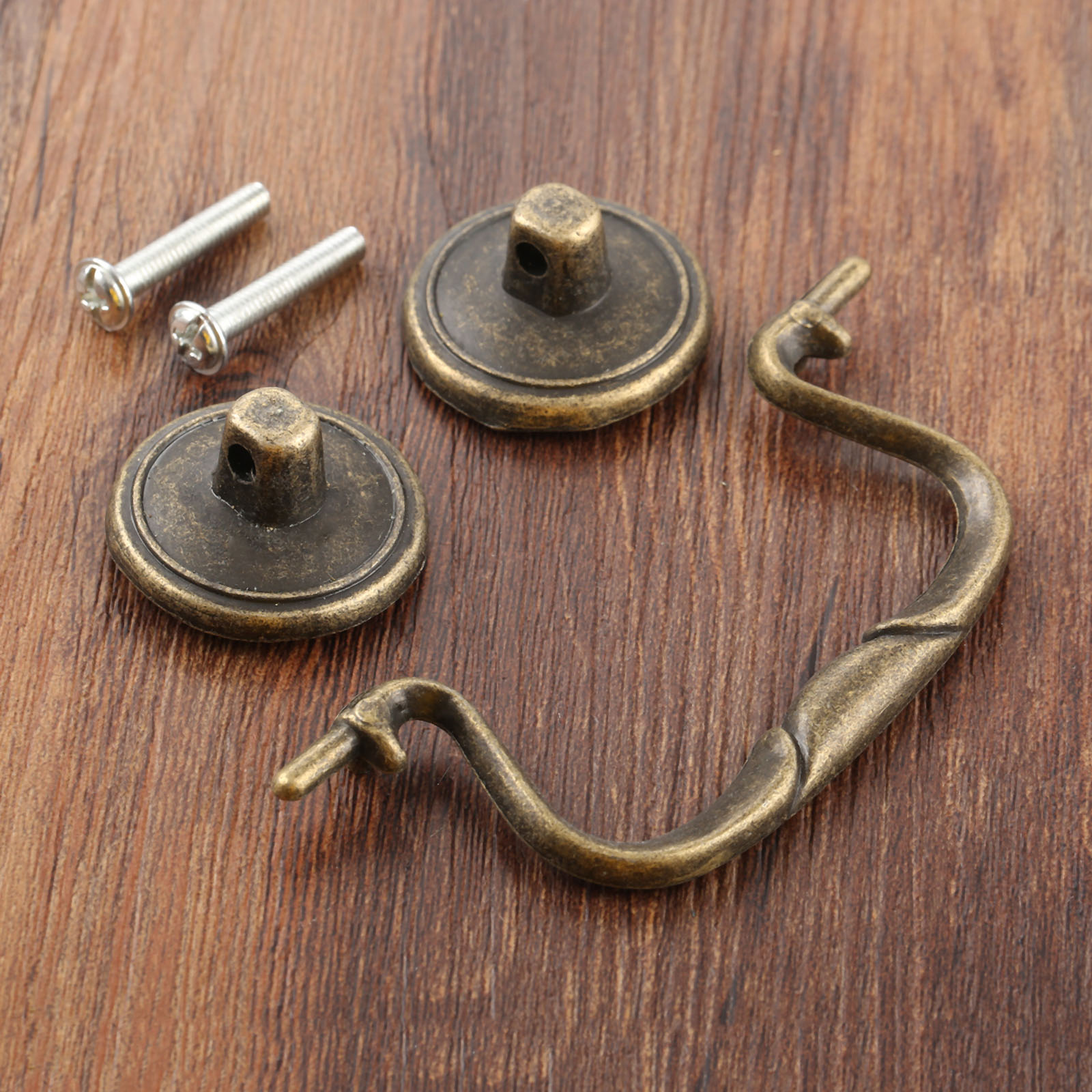 Furniture And Hardware Shop - مقبض بلاستيكي عتيق الطراز مع براغي،